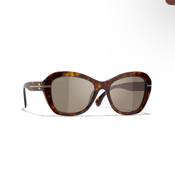 Chanel butterfly sunglasses, CURRENT collection, BNIB w/full inclusion and tag - Picture 7 of 9